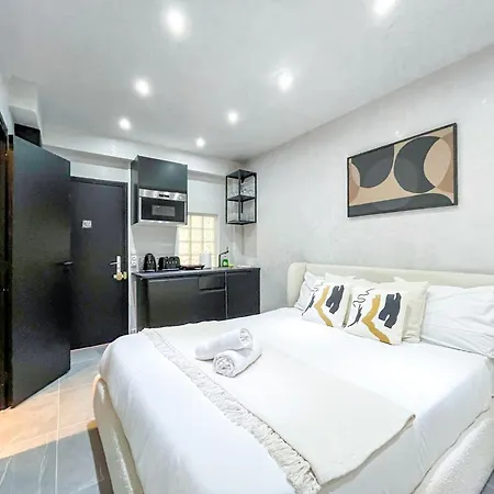 Urbanflat 11 - Grand Pereire Wagram - Champs-elysees Apartment