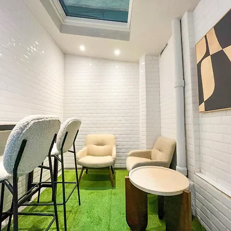Urbanflat 11 - Grand Pereire Wagram - Champs-elysees Apartment