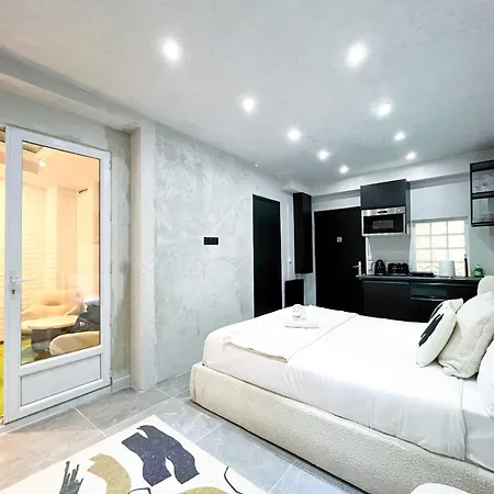 Apartment Urbanflat 11 - Grand Pereire Wagram - Champs-elysees