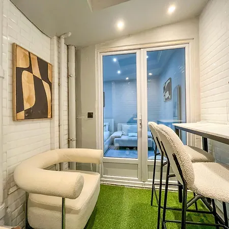 Urbanflat 11 - Grand Pereire Wagram - Champs-elysees Apartment
