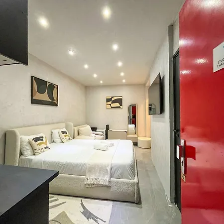 Urbanflat 11 - Grand Pereire Wagram - Champs-elysees Apartment *